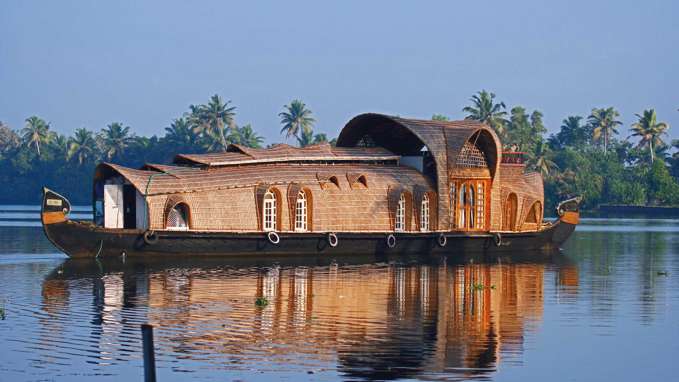 Uniqe Experience Cruise The Backwaters Istock 92208837